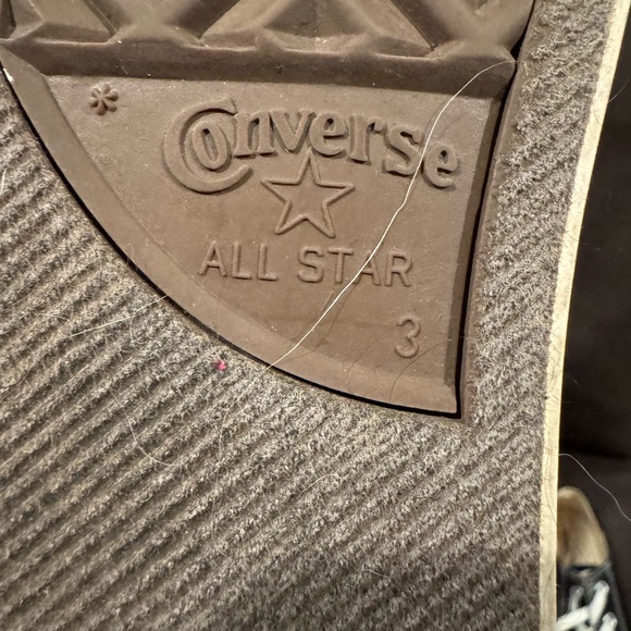 Converse - Picture 4 of 4